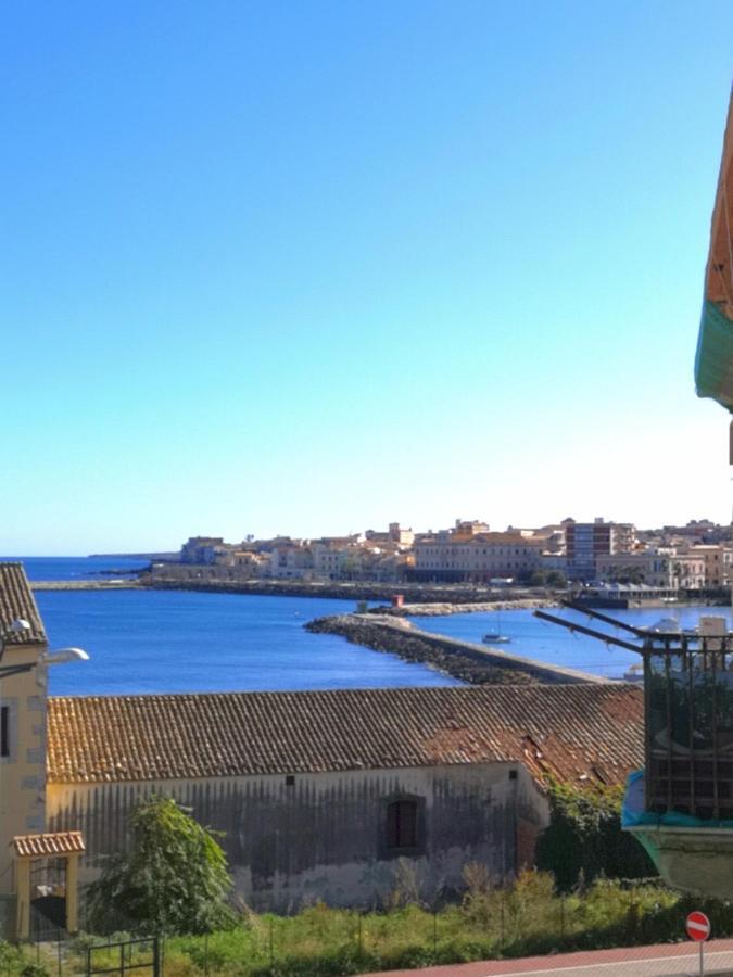 Casa Sicula Apartment Syracuse ภายนอก รูปภาพ